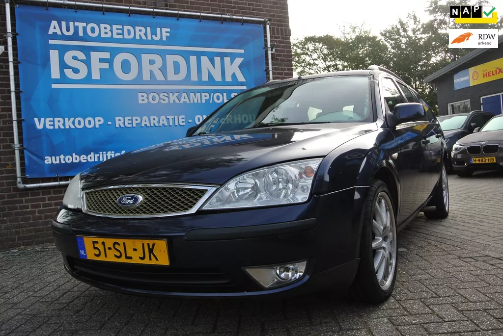 Ford Mondeo Wagon 1.8-16V Champion met Akrapovic uitlaat, foto 1