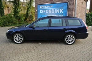 Ford Mondeo Wagon 1.8-16V Champion met Akrapovic uitlaat, foto 2