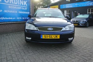 Ford Mondeo Wagon 1.8-16V Champion met Akrapovic uitlaat, foto 6