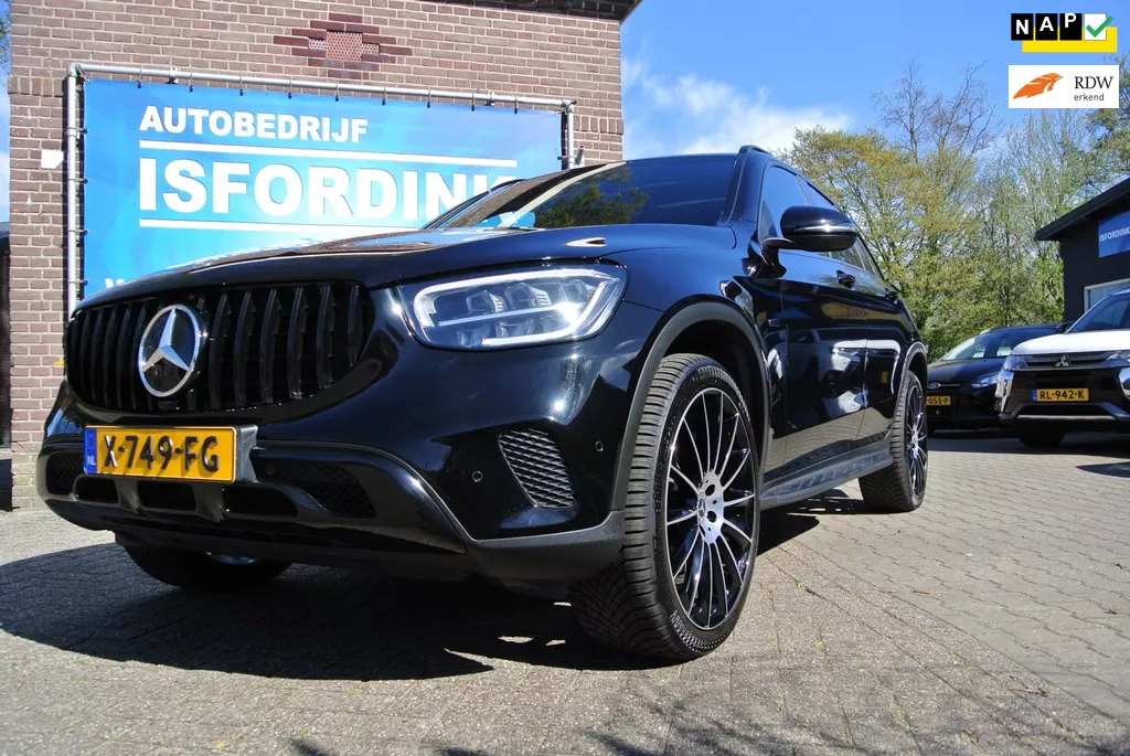 Mercedes-Benz GLC 300e 4MATIC Business Solution AMG