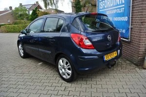 Opel Corsa 1.4-16V Edition, foto 3